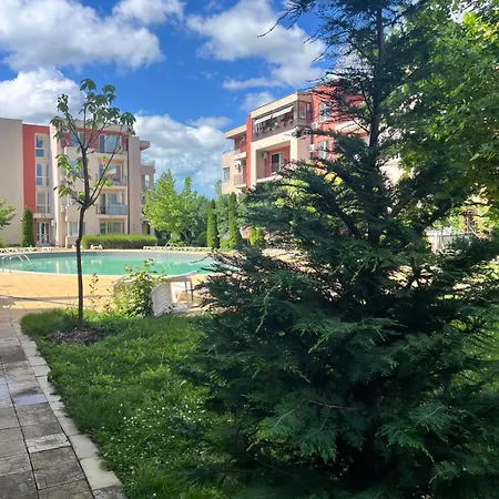 Club 498 Sunny Солнечный берег
